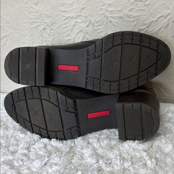 Pikolinos Llanes Leather Boots - Picture 11 of 13